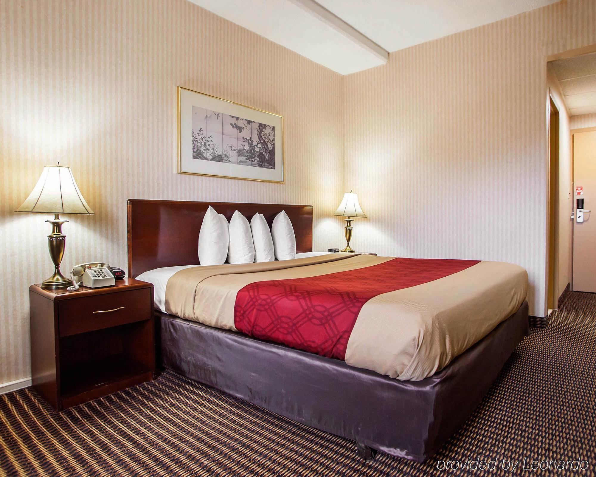 Econo Lodge Съмърсет Екстериор снимка