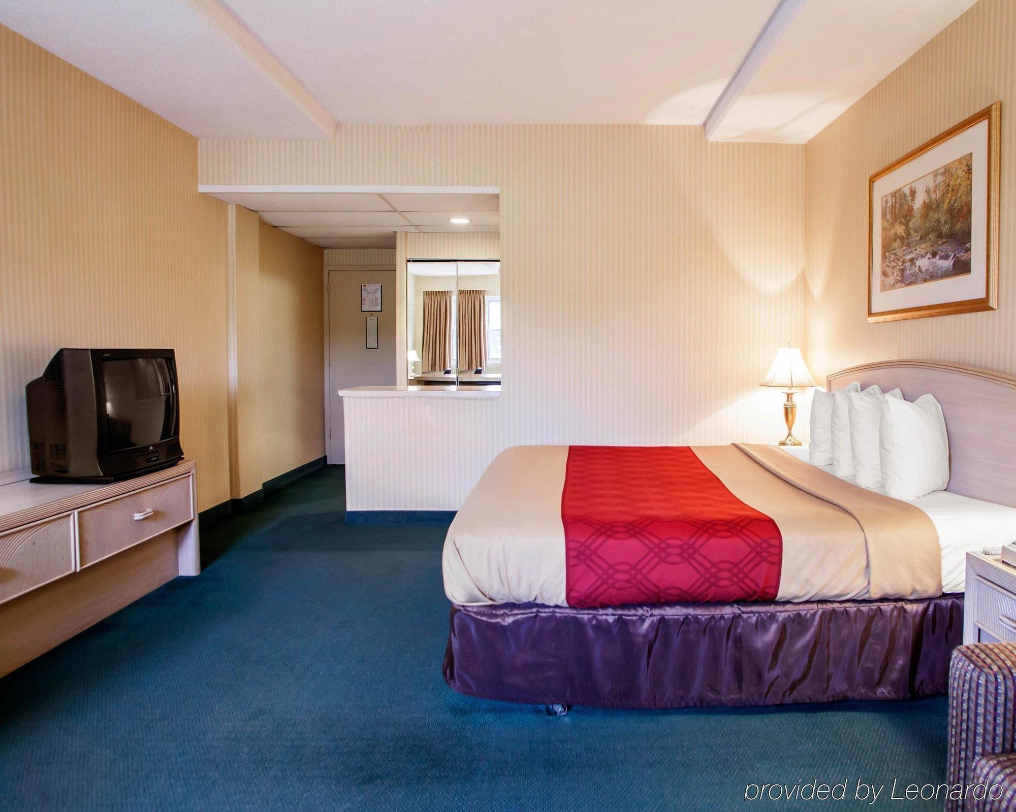 Econo Lodge Съмърсет Екстериор снимка