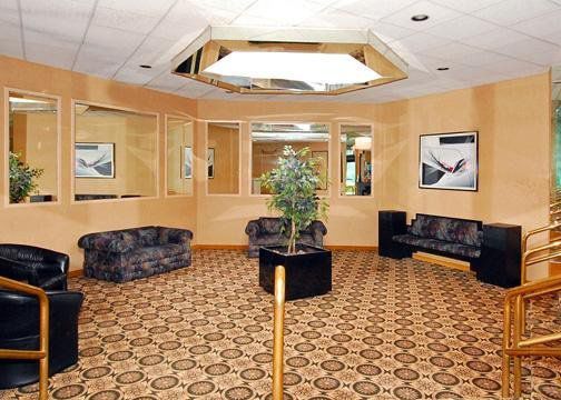 Econo Lodge Съмърсет Интериор снимка
